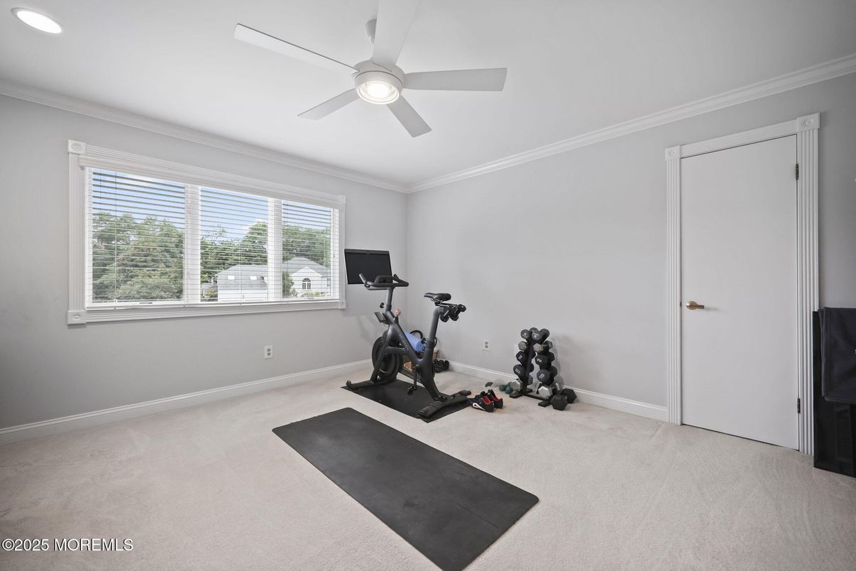 Fitness Equipment, Interior, Recessed Lighting