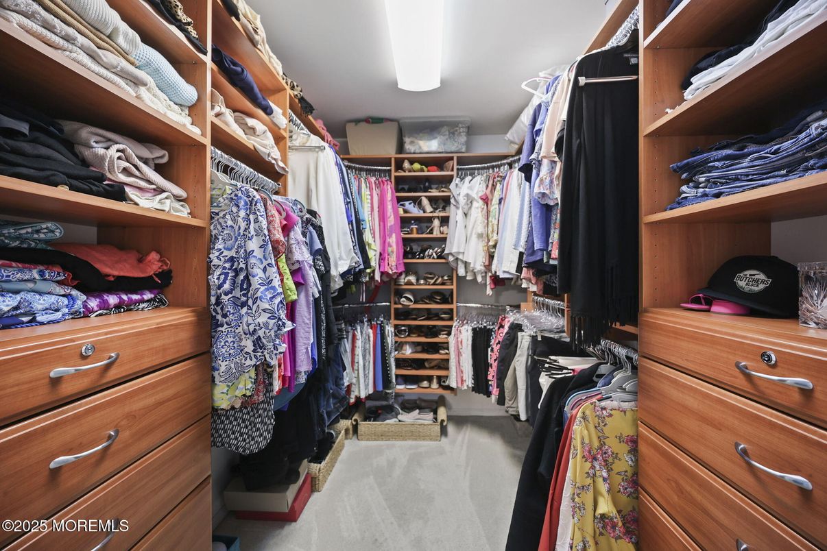 Interior, Walk-in Closets