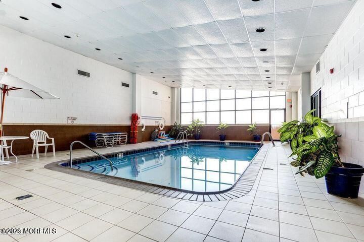 Interior, Pool, Recessed Lighting