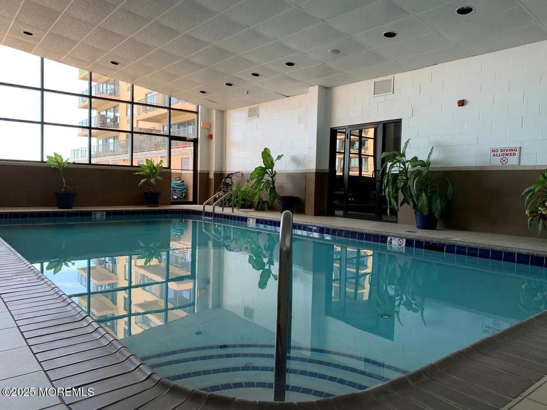 Interior, Pool, Recessed Lighting