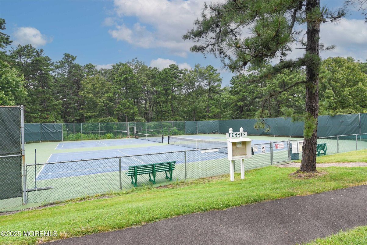 Exterior, Tennis Courts