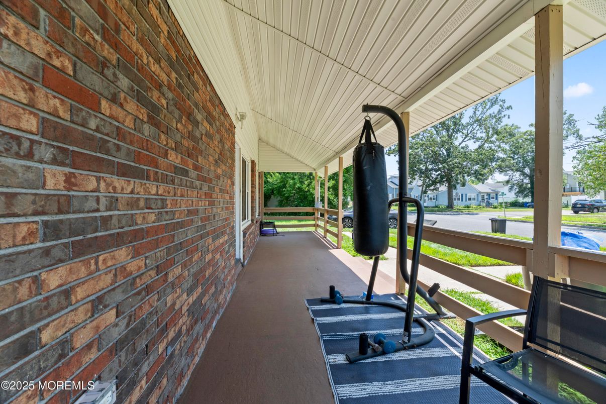 Exterior, Fitness Equipment, Water
