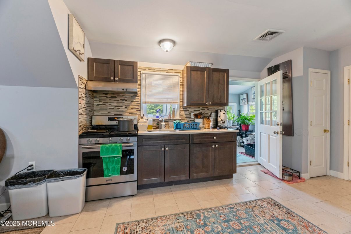 Interior, Kitchen, Stainless Steel Appliances