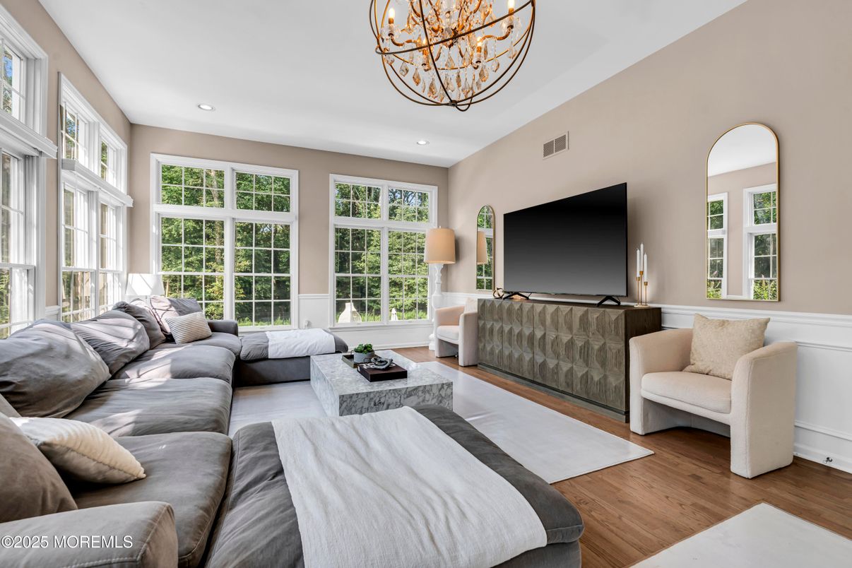 Chandelier, Interior, Living room, Recessed Lighting, Wood Texture Flooring