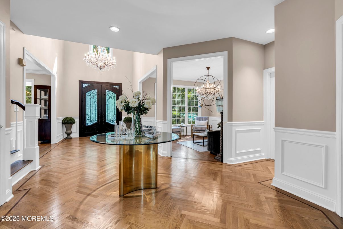 Chandelier, Interior, Recessed Lighting, Wood Texture Flooring