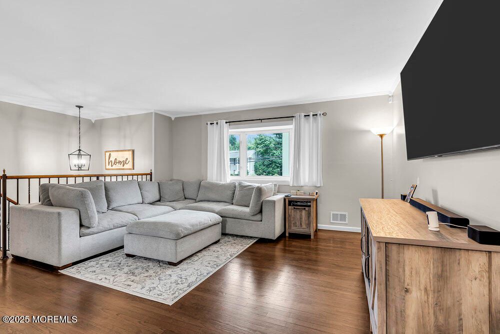 Interior, Living room, Pendant Lights, Wood Texture Flooring
