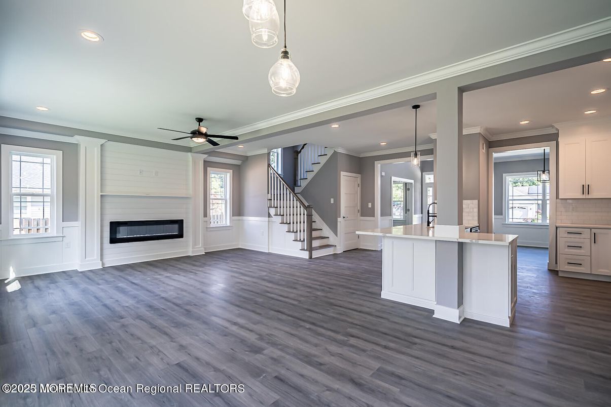Fireplace, Interior, Kitchen, Pendant Lights, Recessed Lighting, Wood Texture Flooring