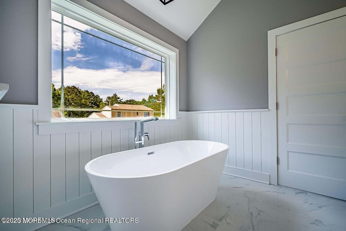 Bathroom, Free Standing Baths, Interior, Marble
