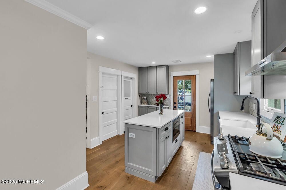 Interior, Kitchen, Recessed Lighting, Wood Texture Flooring