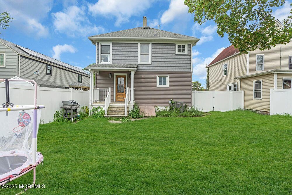 Backyard, Exterior, Playground
