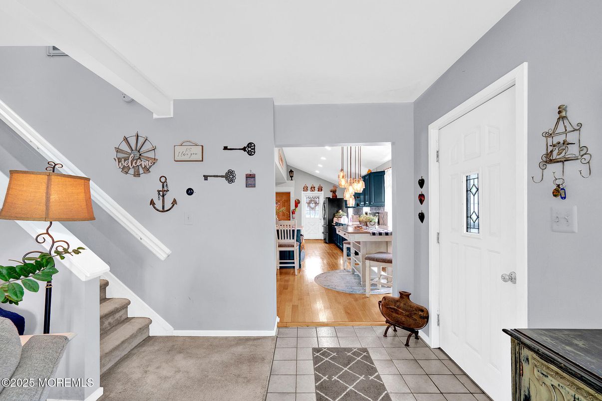 Chandelier, Interior, Kitchen, Pendant Lights, Recessed Lighting, Wood Texture Flooring