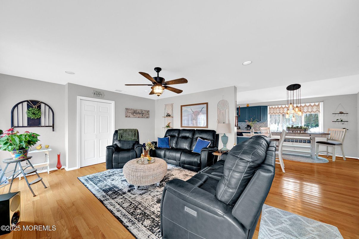 Dining room, Interior, Kitchen, Living room, Pendant Lights, Wood Texture Flooring