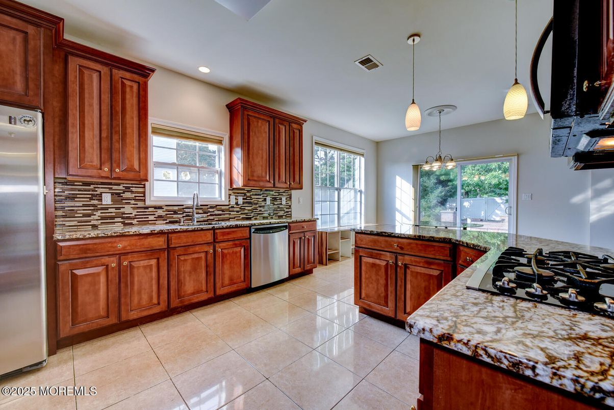 Interior, Kitchen, Pendant Lights, Recessed Lighting, Stainless Steel Appliances