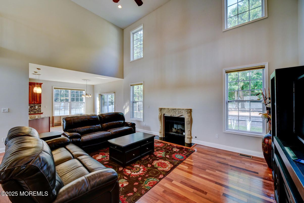 Fireplace, Interior, Living room, Pendant Lights, Recessed Lighting, Wood Texture Flooring