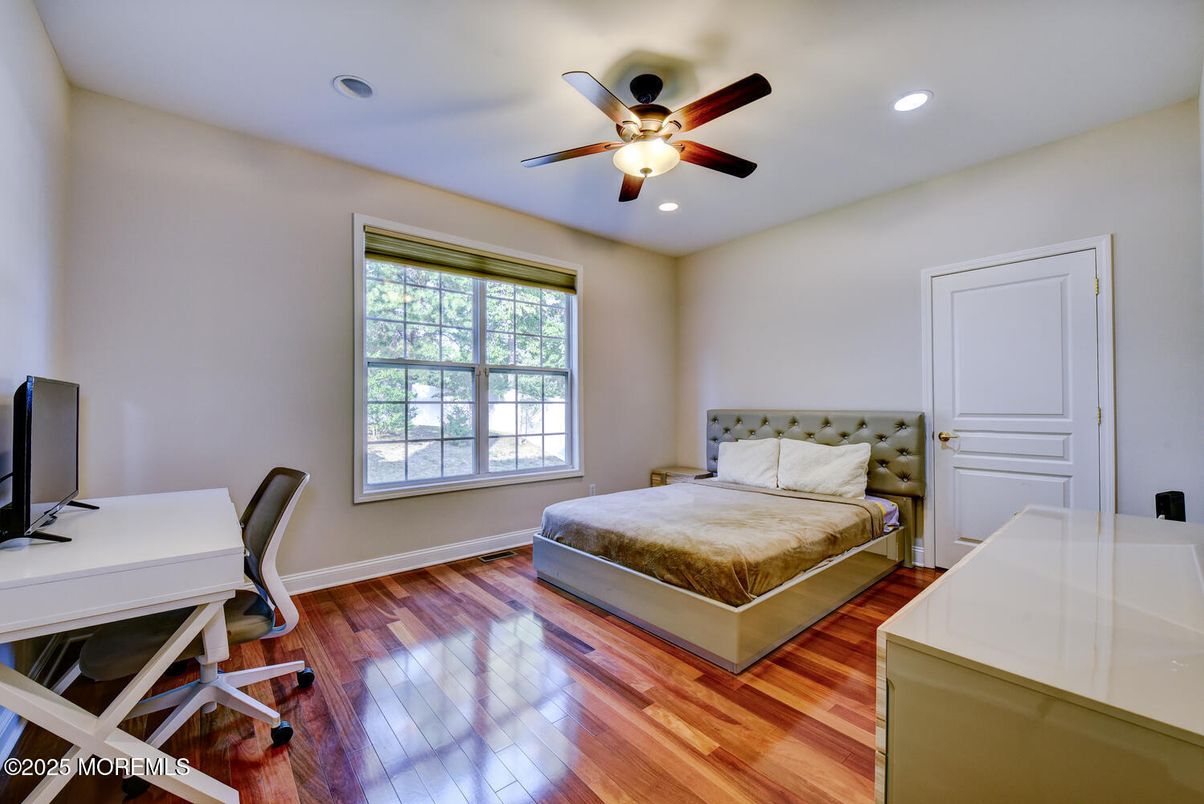 Bedroom, Home Office, Interior, Recessed Lighting, Wood Texture Flooring