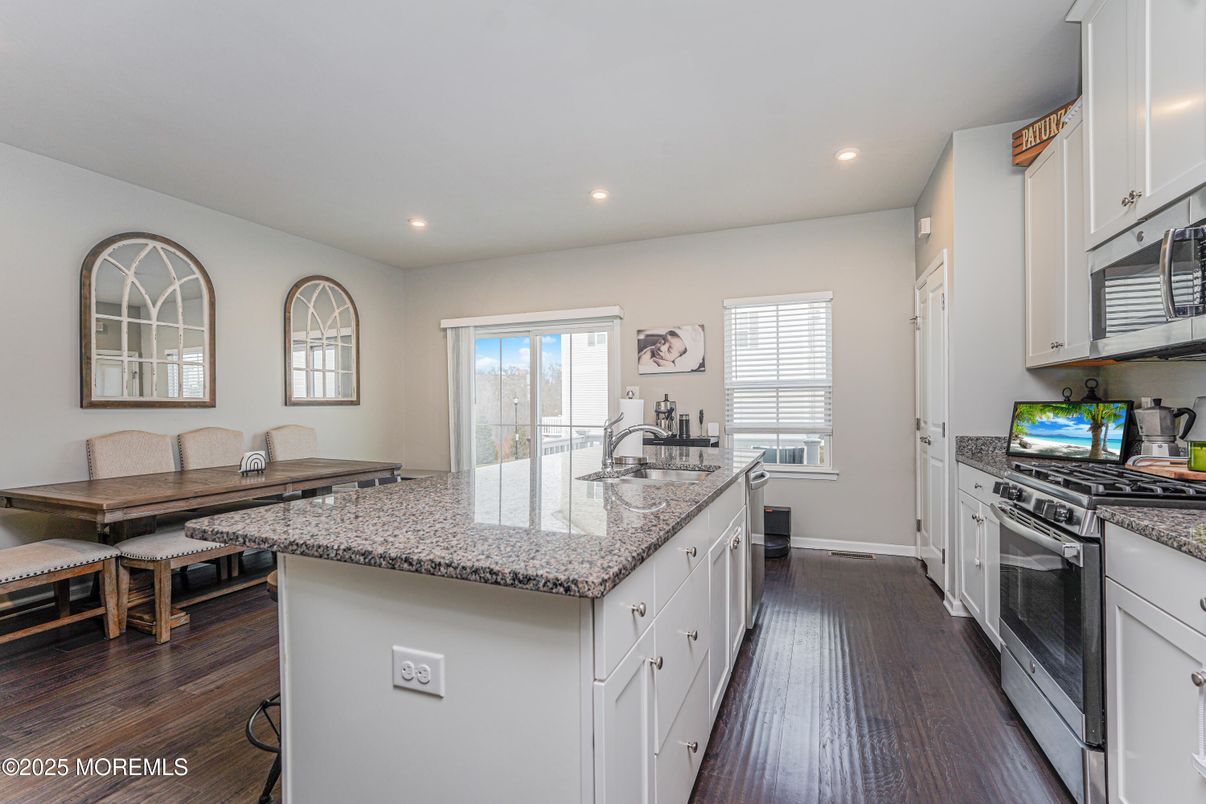 Dining room, Interior, Kitchen, Recessed Lighting, Wood Texture Flooring