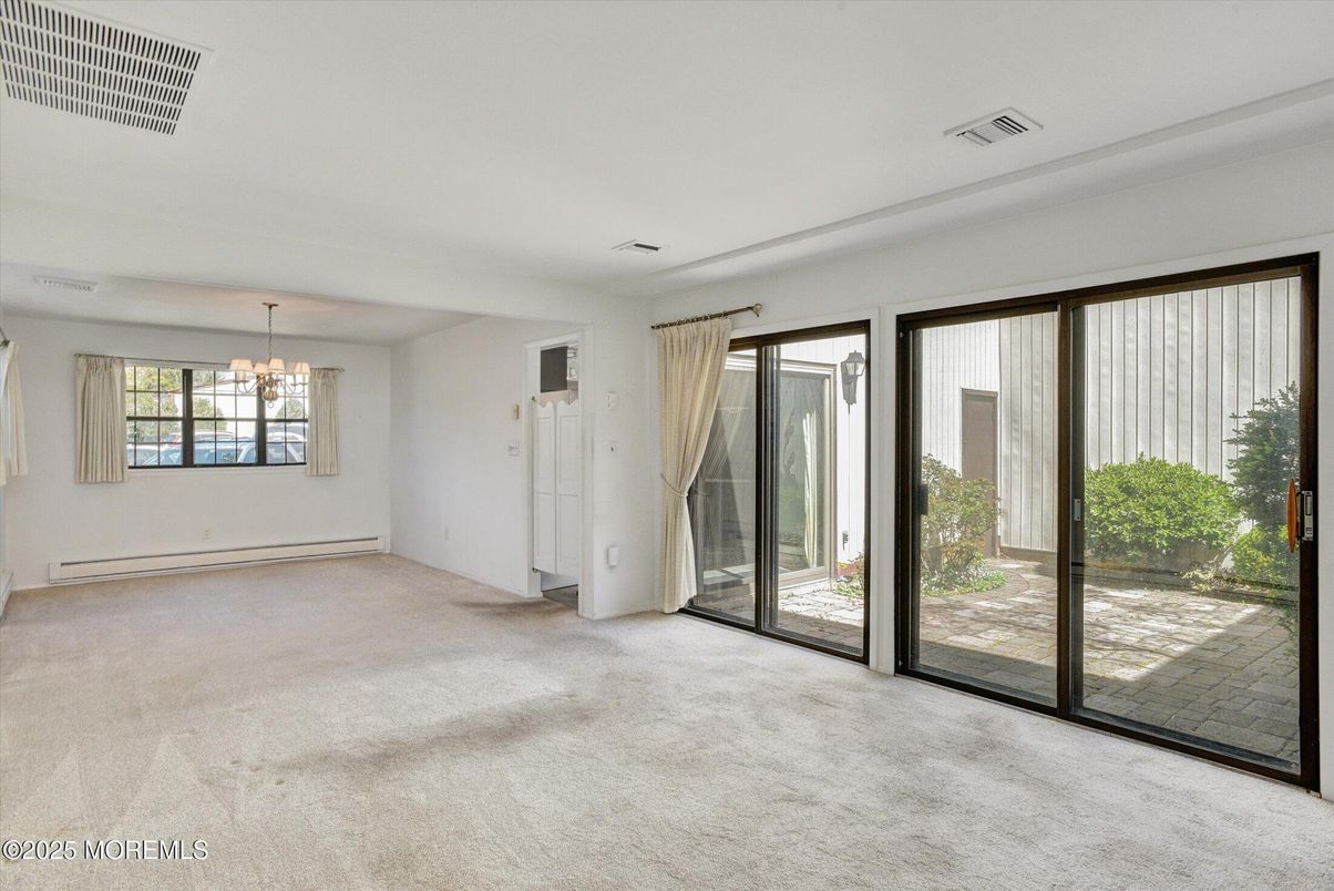 Chandelier, Empty room, Interior