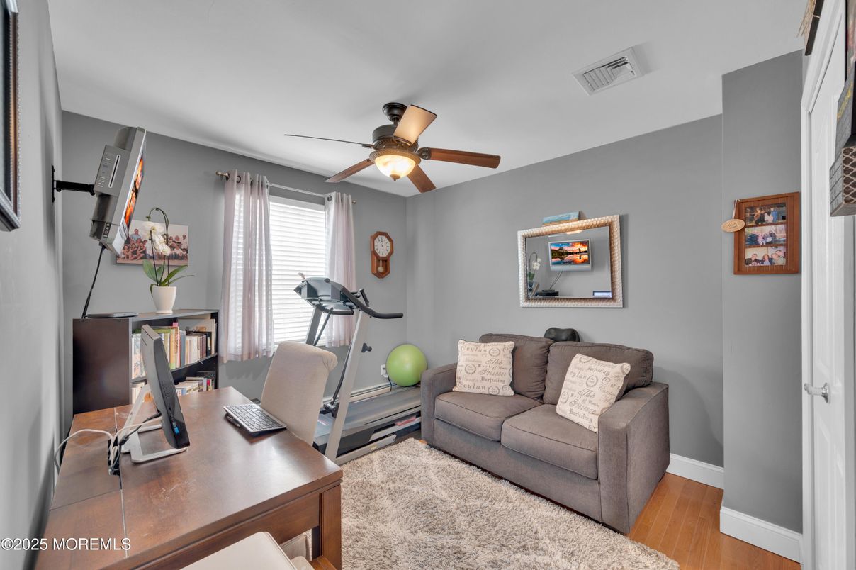 Fitness Equipment, Home Office, Interior, Wood Texture Flooring