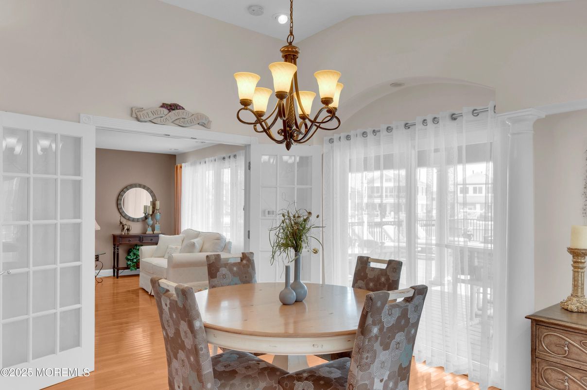 Chandelier, Dining room, Interior, Living room, Wood Texture Flooring