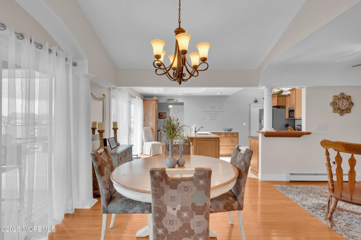 Chandelier, Dining room, Interior, Kitchen, Recessed Lighting, Wood Texture Flooring