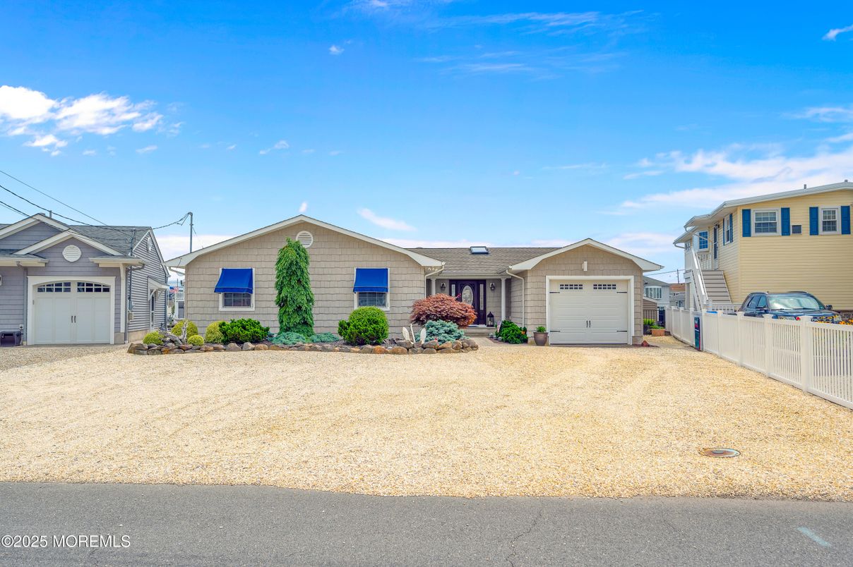Backyard, Detached Garage, Exterior