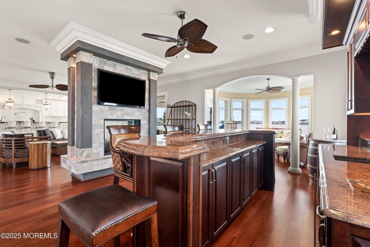 Dining room, Fireplace, Interior, Recessed Lighting, Wood Texture Flooring