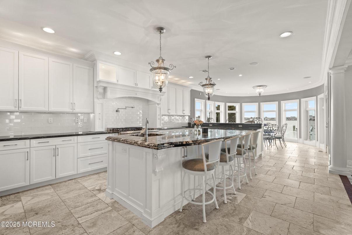 Dining room, Interior, Kitchen, Pendant Lights, Recessed Lighting