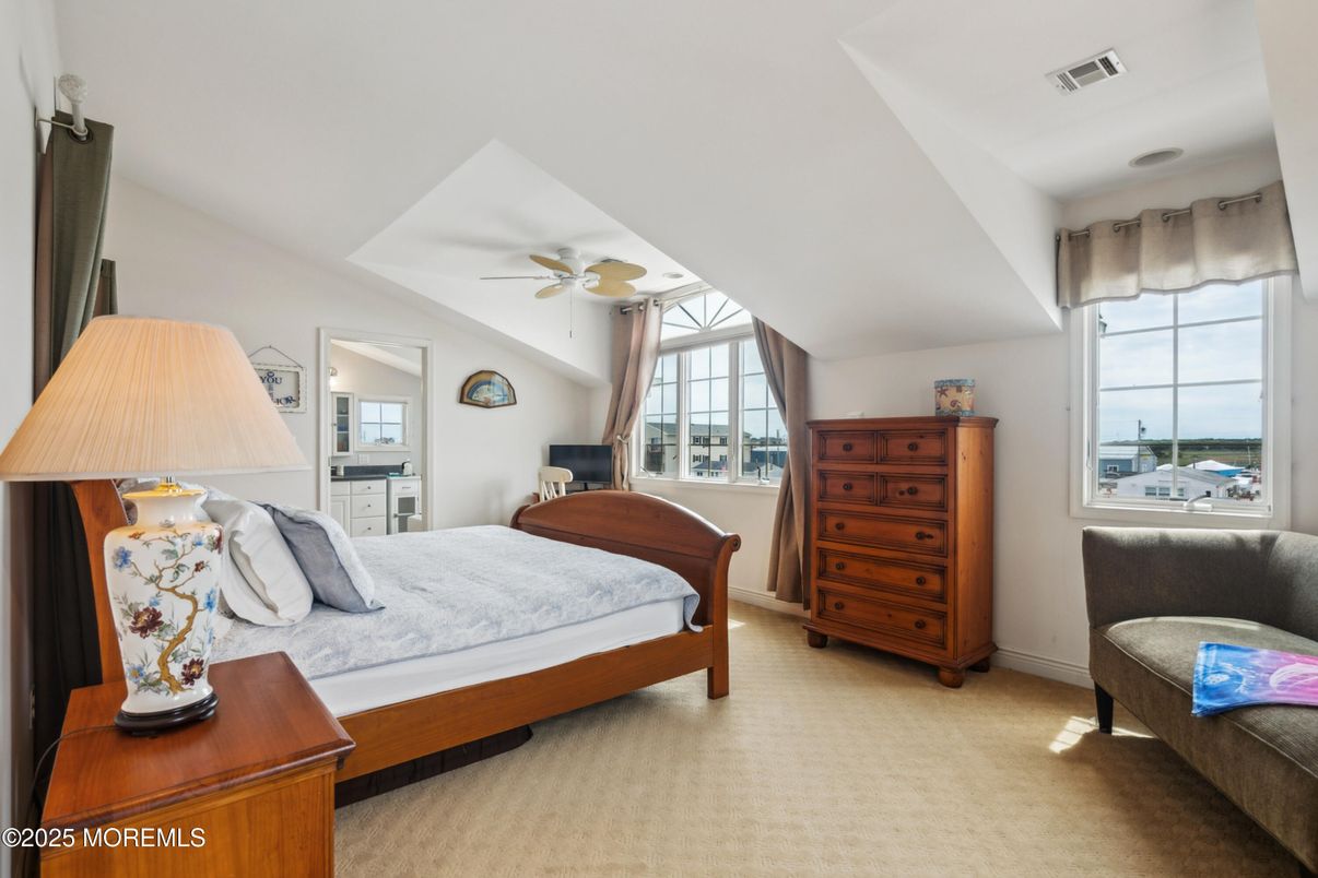 Bedroom, Interior, Water