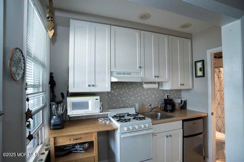 Interior, Kitchen, Stainless Steel Appliances