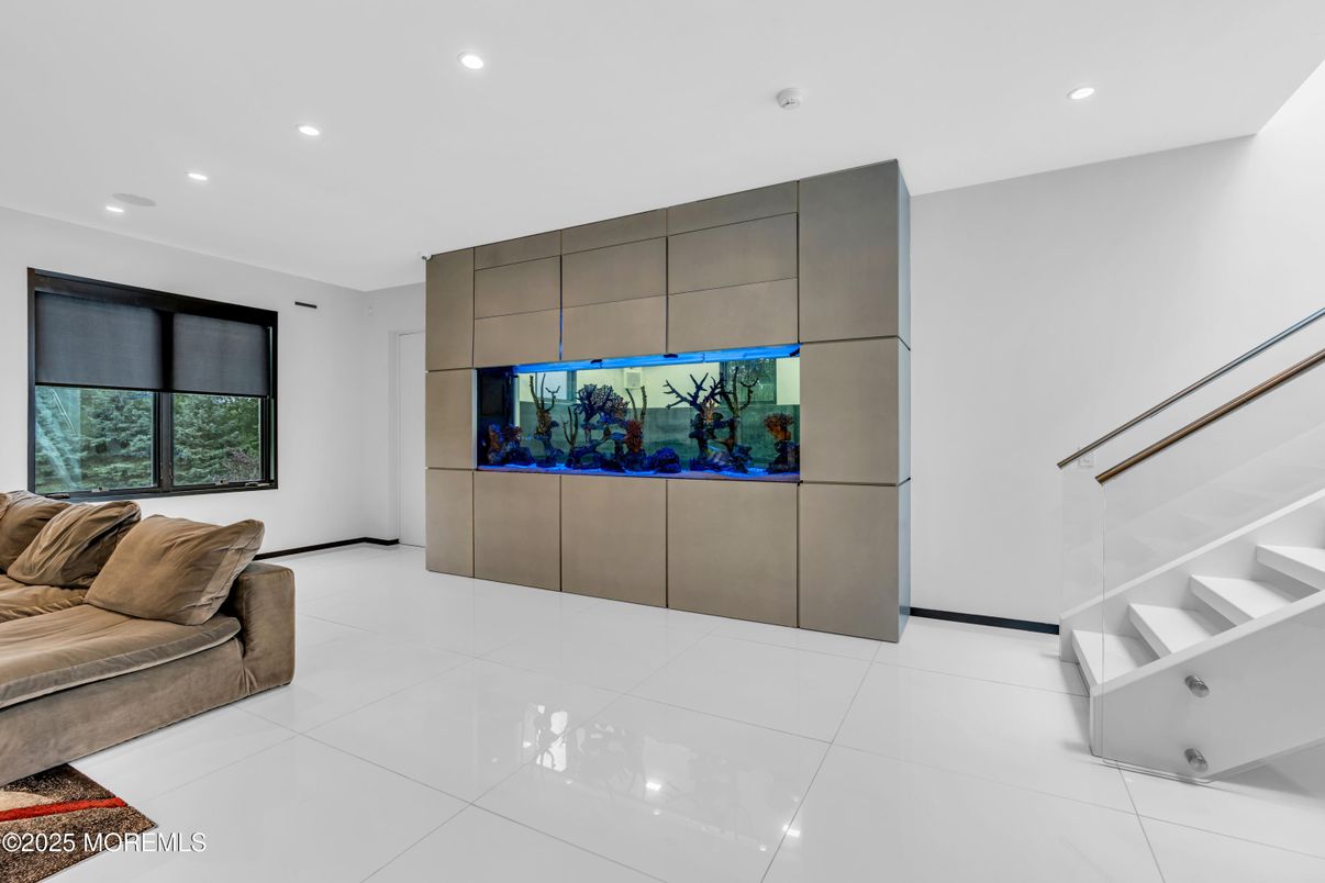 Interior, Recessed Lighting