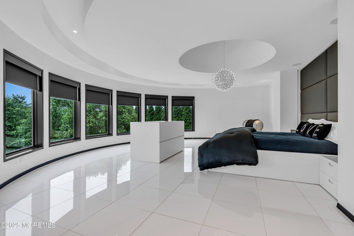 Bedroom, Chandelier, Interior, Recessed Lighting