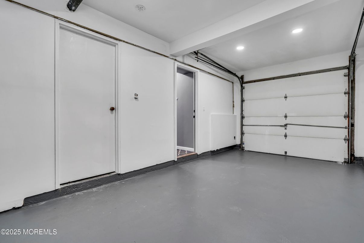 Garage, Interior, Recessed Lighting