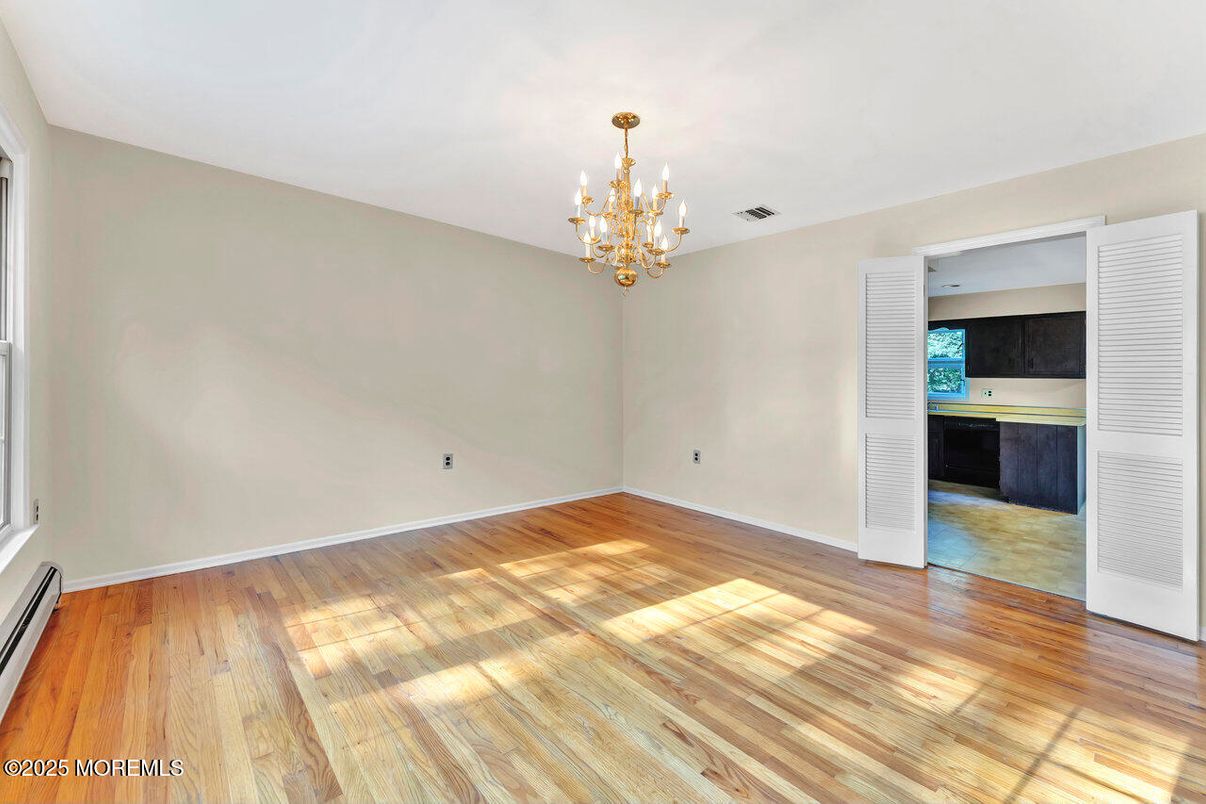 Chandelier, Empty room, Interior, Wood Texture Flooring