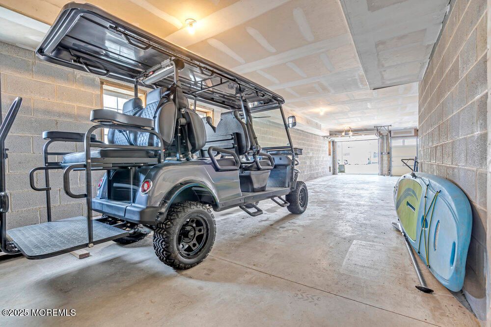 Fitness Equipment, Garage, Interior