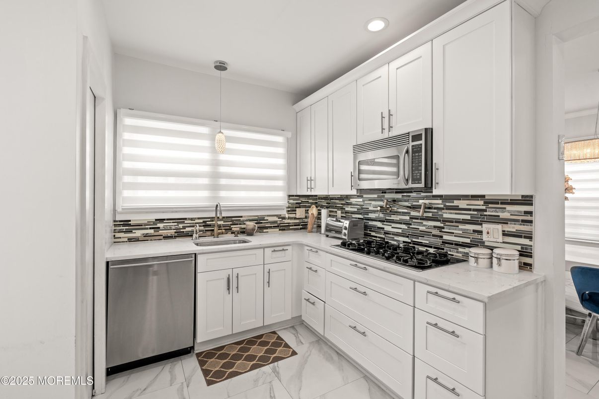 Interior, Kitchen, Marble, Pendant Lights, Recessed Lighting, Stainless Steel Appliances