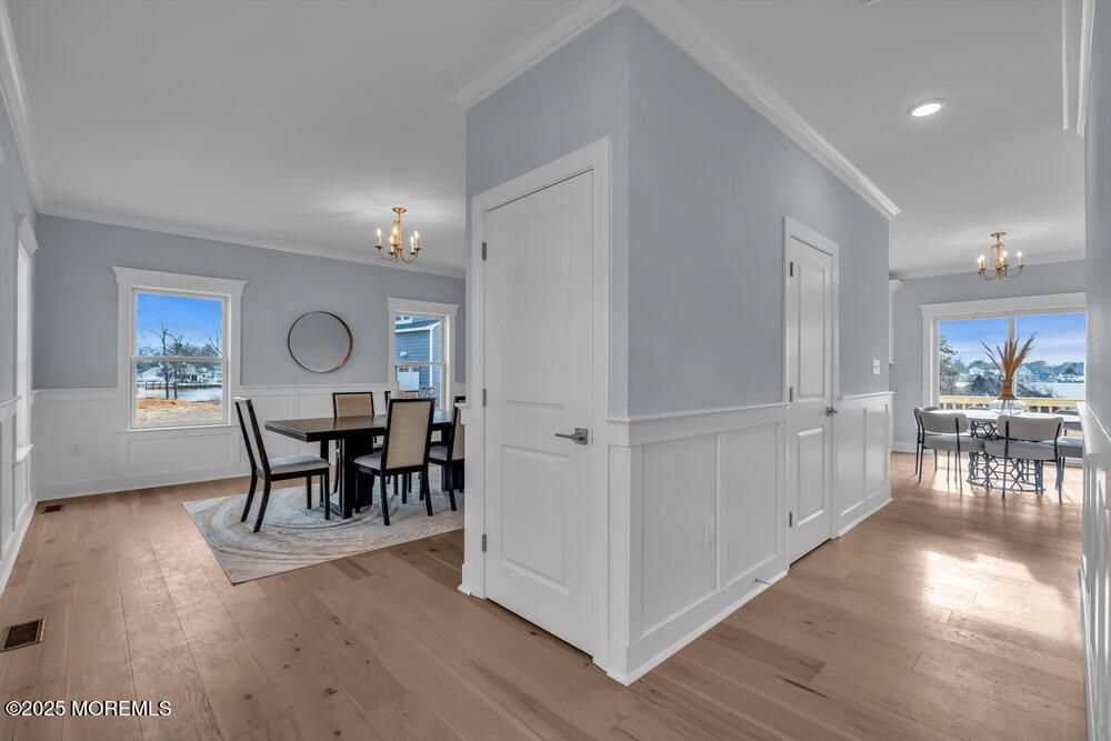 Chandelier, Dining room, Interior, Recessed Lighting, Wood Texture Flooring