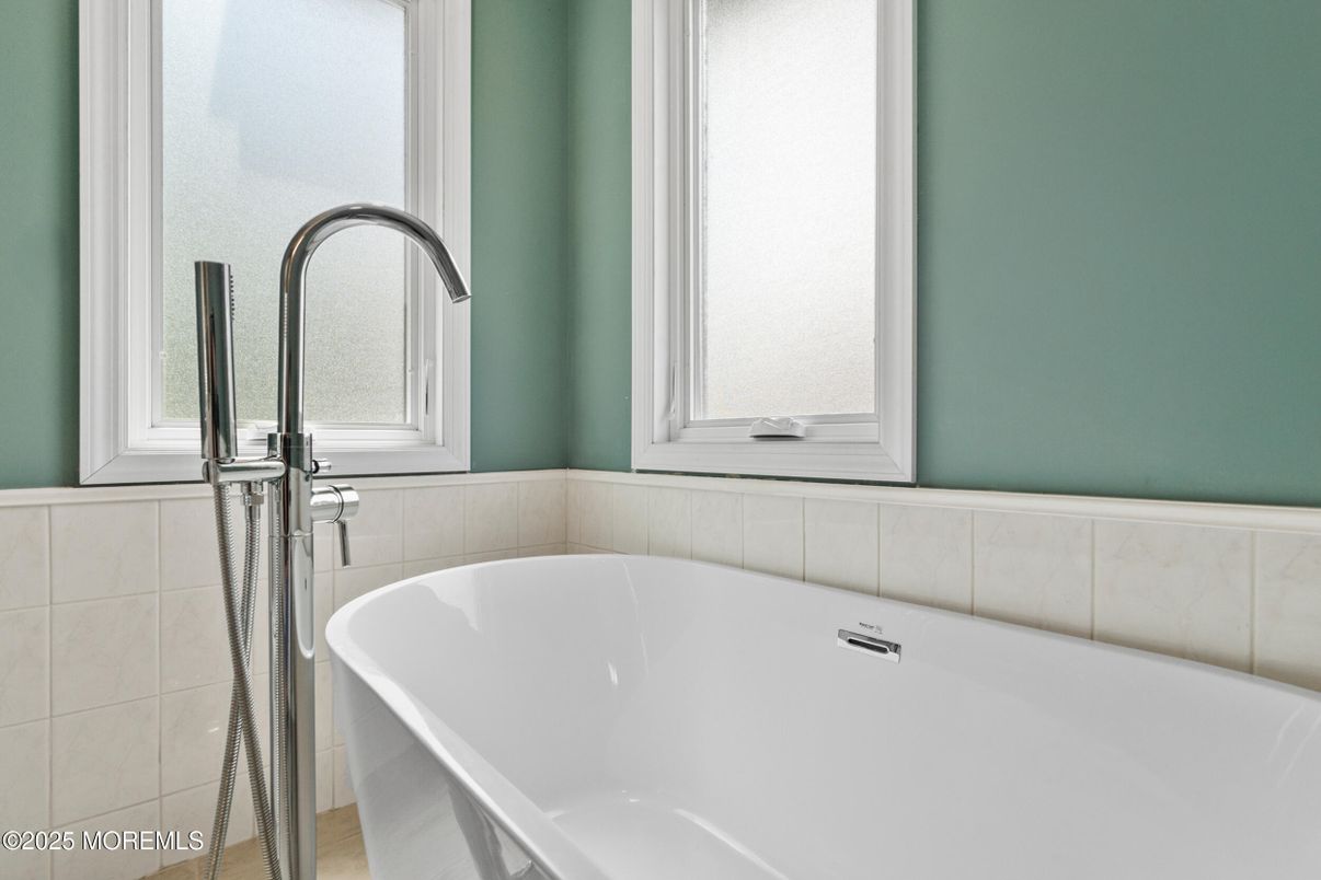 Bathroom, Free Standing Baths, Interior