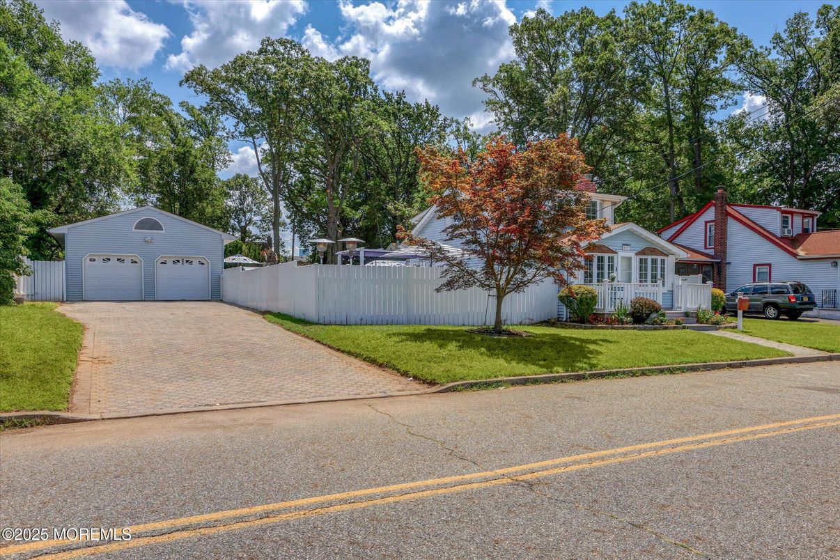 Detached Garage, Exterior, Facade, None