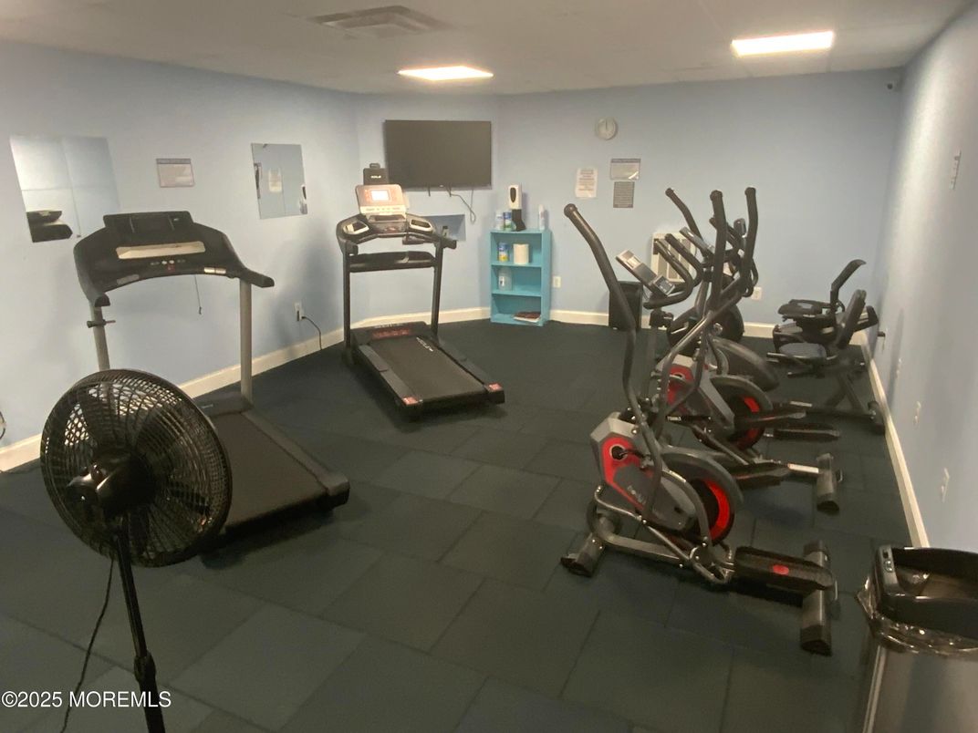 Fitness Equipment, Interior, Recessed Lighting