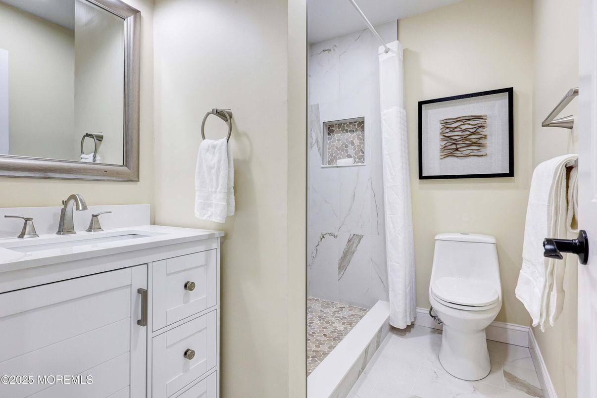 Bathroom, Interior, Marble, Marble Walls
