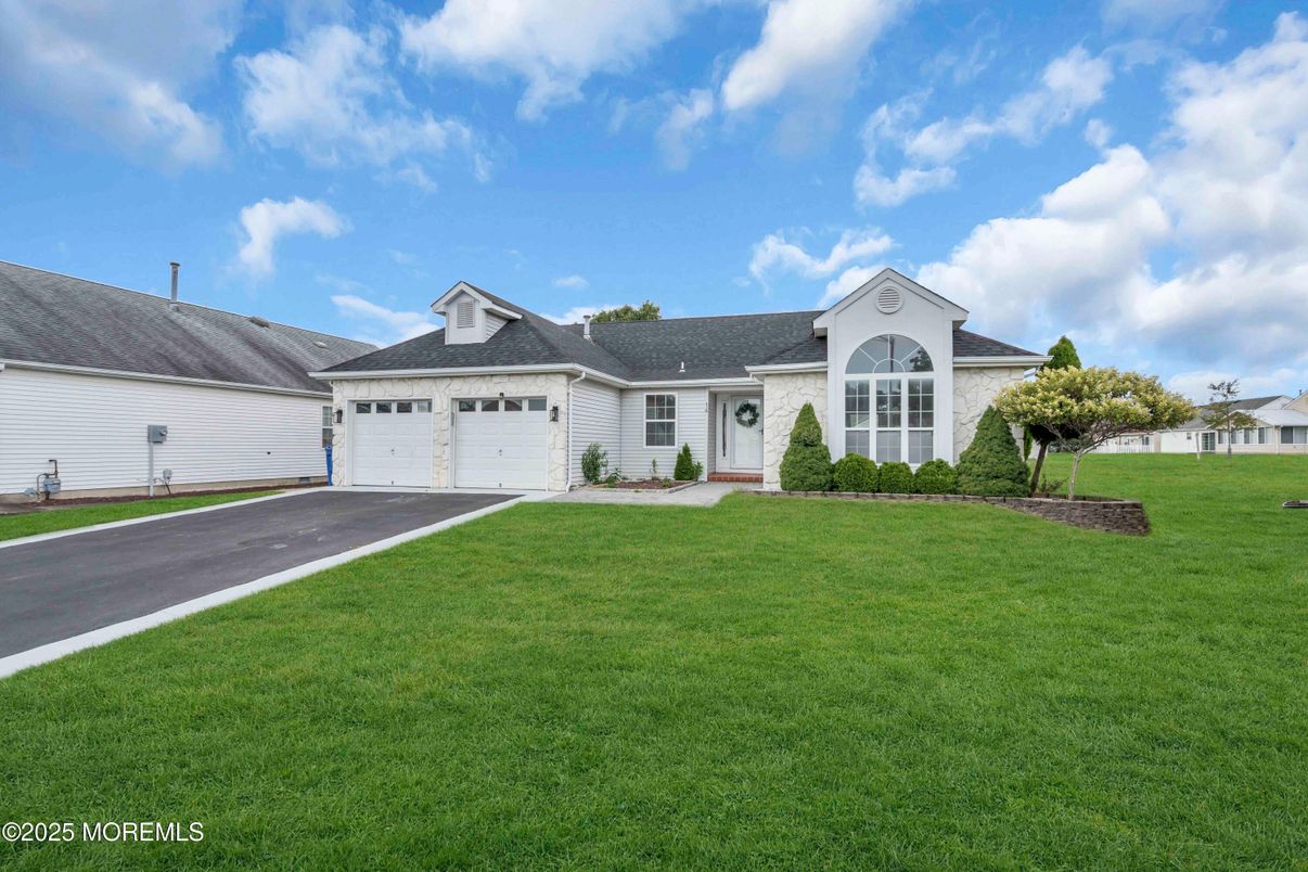 Attached, Backyard, Exterior, Facade, Ranch