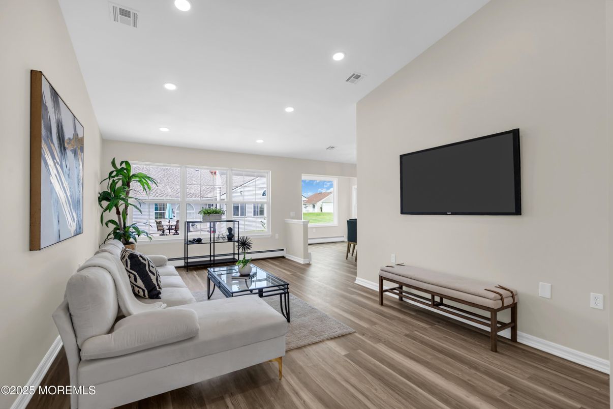 Interior, Living room, Recessed Lighting, Wood Texture Flooring