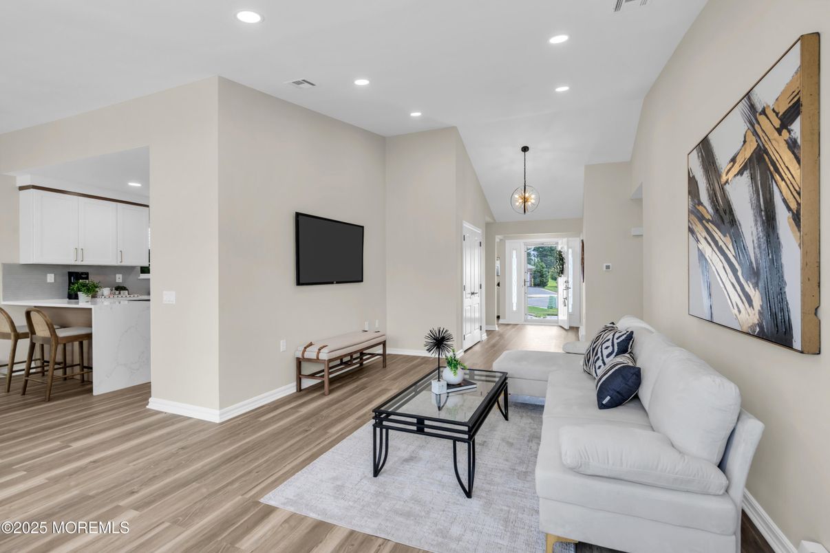 Interior, Kitchen, Living room, Pendant Lights, Recessed Lighting, Wood Texture Flooring