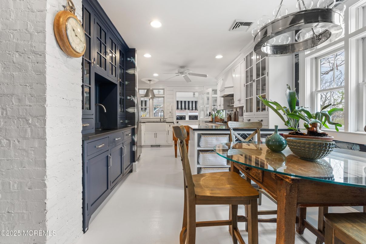 Dining room, Interior, Kitchen, Recessed Lighting