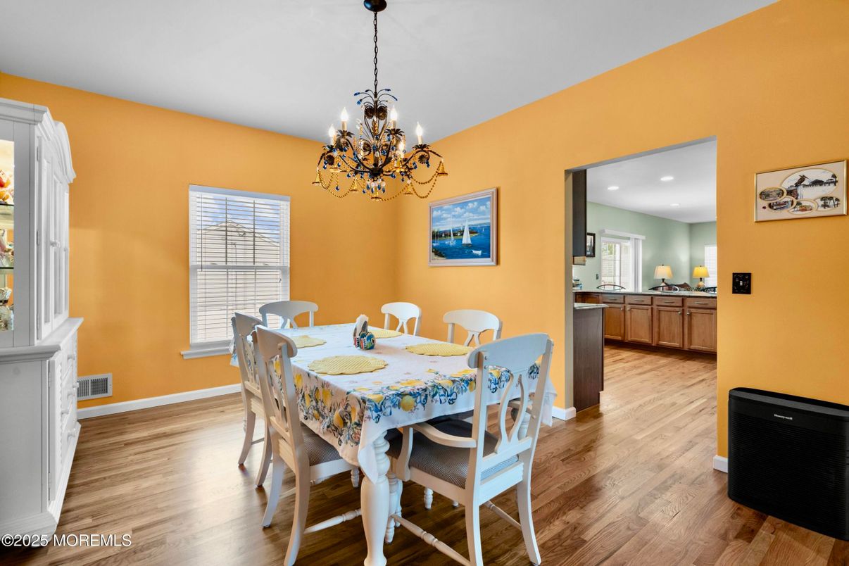Chandelier, Dining room, Interior, Kitchen, Recessed Lighting, Wood Texture Flooring