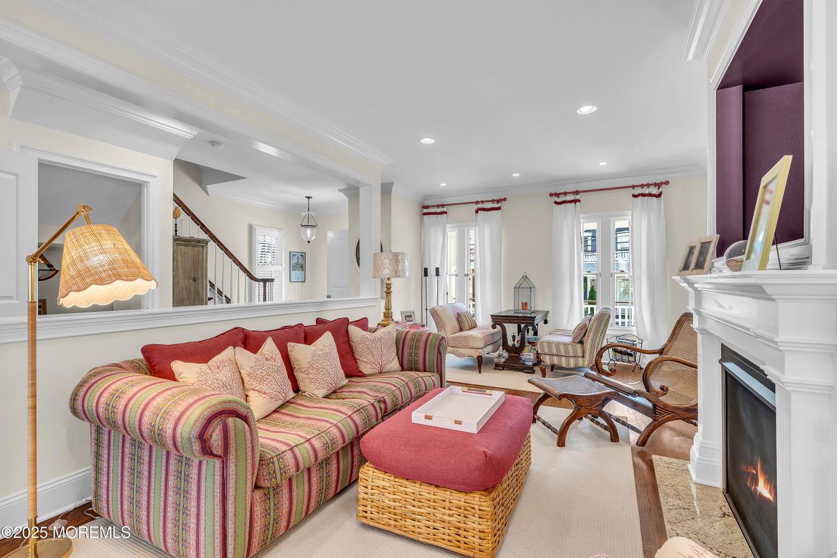 Fireplace, Interior, Living room, Recessed Lighting