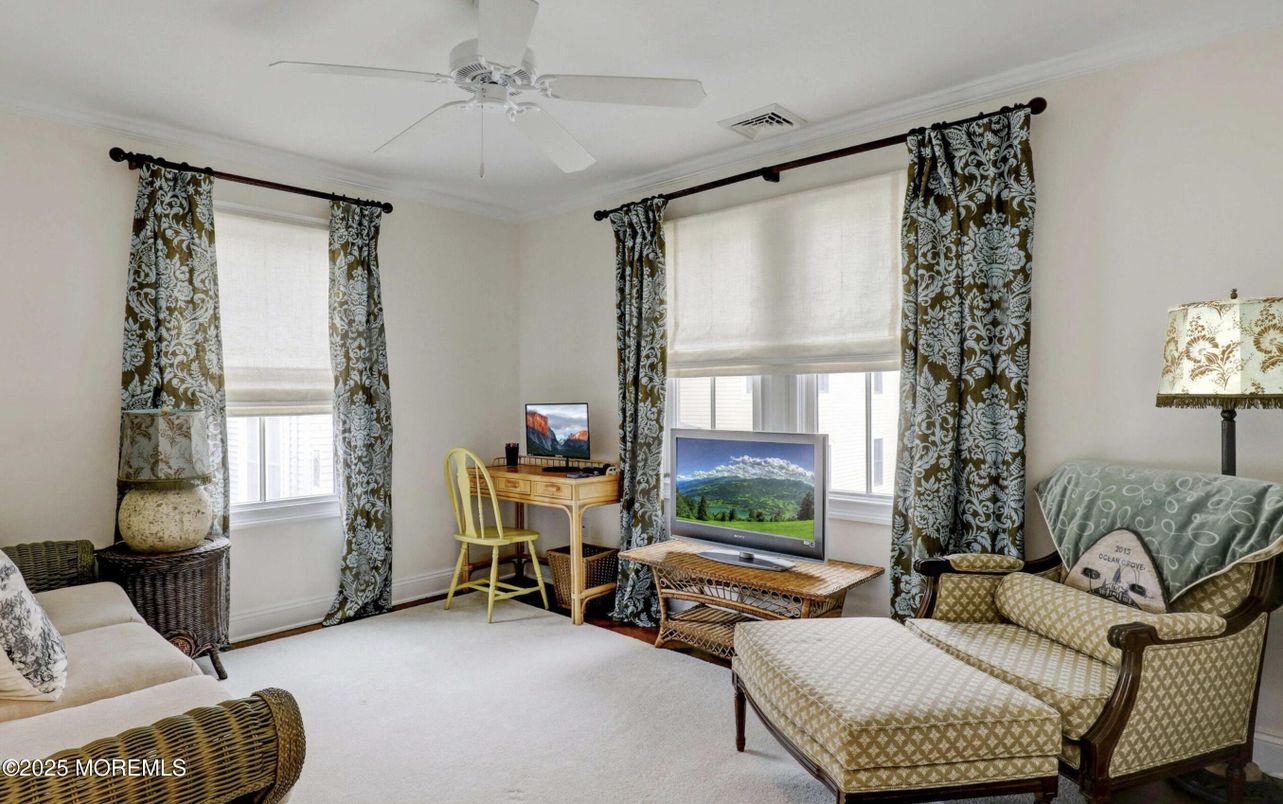 Home Office, Interior, Living room