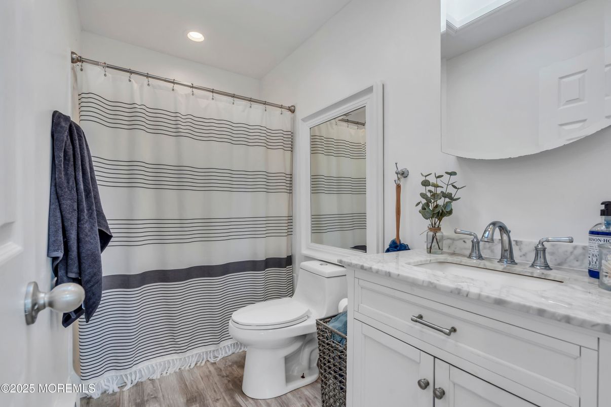 Bathroom, Interior, Recessed Lighting, Wood Texture Flooring