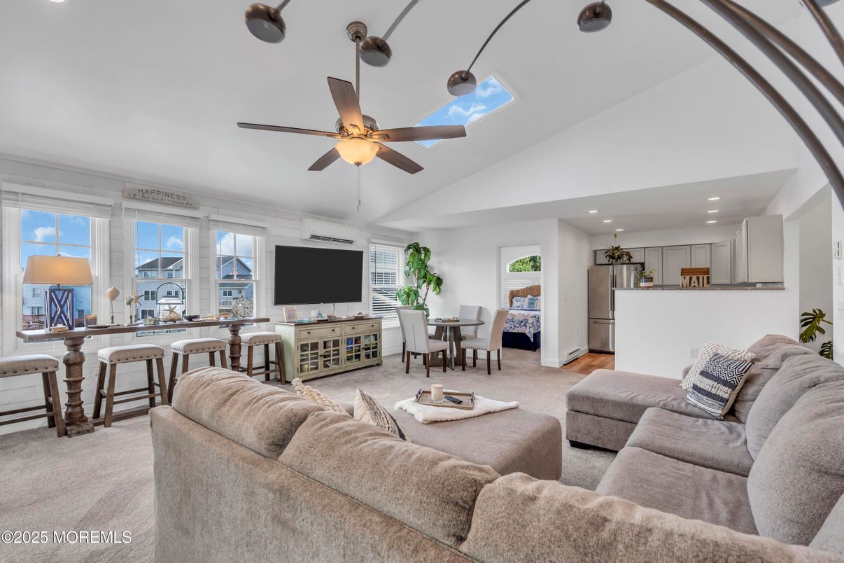 Dining room, Interior, Kitchen, Living room, Recessed Lighting