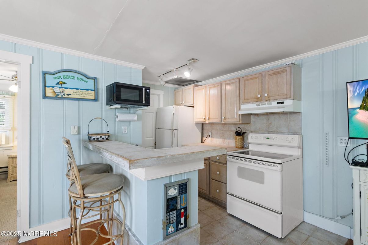 Interior, Kitchen, Tile Countertops